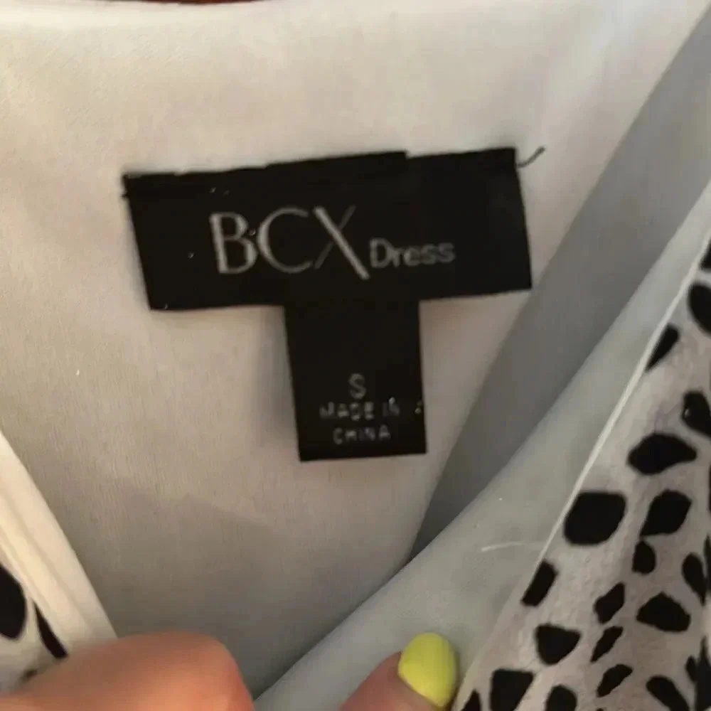 BCX high low black and white specked dress. Size small - Picture 4 of 4